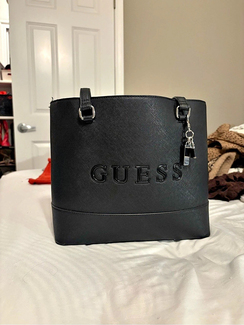 GUESS Tote Bag in Black